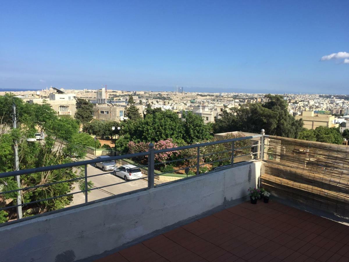 Apartment Penthouse In Kappara *